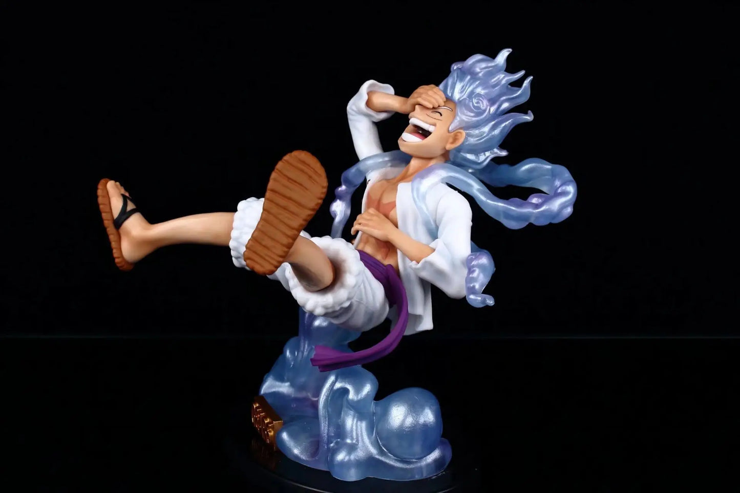 17CM Luffy Gear 5 Laughing Figure